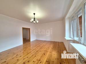 2-к квартира, вторичка, 100м2, 2/4 этаж