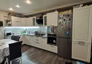 2-к квартира, вторичка, 58м2, 1/10 этаж