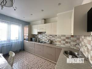3-к квартира, вторичка, 74м2, 8/10 этаж