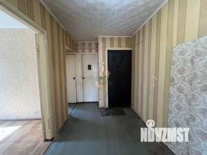 3-к квартира, вторичка, 50м2, 1/5 этаж