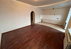 2-к квартира, вторичка, 54м2, 1/3 этаж