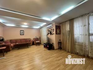 4-к квартира, вторичка, 108м2, 8/10 этаж