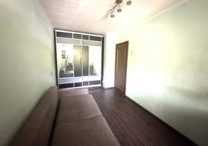 2-к квартира, вторичка, 46м2, 1/5 этаж