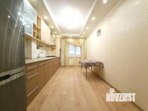 4-к квартира, вторичка, 94м2, 8/10 этаж