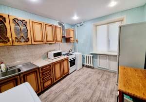 2-к квартира, вторичка, 57м2, 1/10 этаж