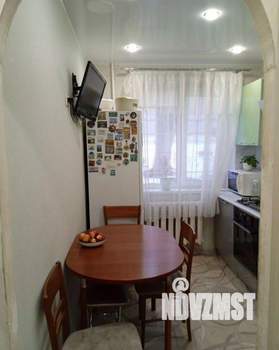 3-к квартира, вторичка, 60м2, 1/9 этаж