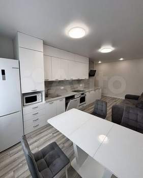 3-к квартира, вторичка, 80м2, 10/25 этаж