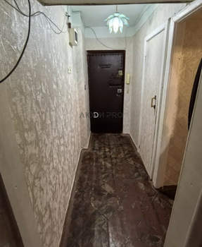 2-к квартира, вторичка, 43м2, 1/5 этаж