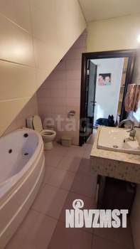 2-к квартира, вторичка, 60м2, 1/2 этаж