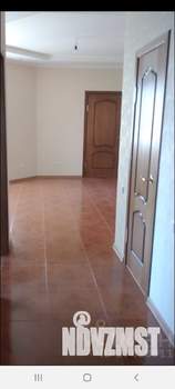 3-к квартира, вторичка, 220м2, 4/5 этаж