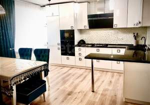 3-к квартира, вторичка, 84м2, 9/10 этаж