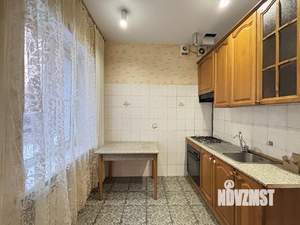 3-к квартира, вторичка, 50м2, 1/4 этаж