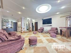 4-к квартира, вторичка, 144м2, 3/5 этаж