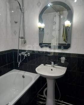 3-к квартира, вторичка, 70м2, 1/9 этаж