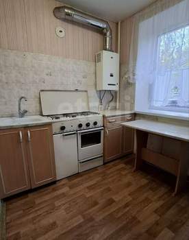 3-к квартира, вторичка, 58м2, 1/5 этаж