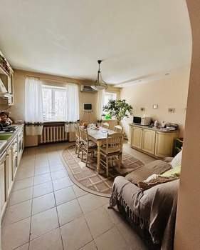 4-к квартира, вторичка, 158м2, 4/5 этаж