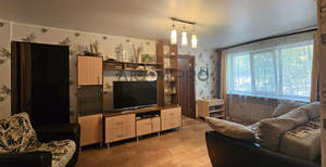 2-к квартира, вторичка, 45м2, 1/4 этаж