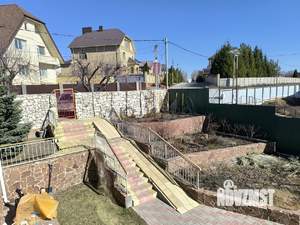 4-к квартира, вторичка, 105м2, 3/3 этаж