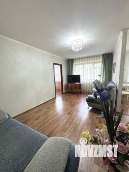 2-к квартира, вторичка, 42м2, 1/5 этаж