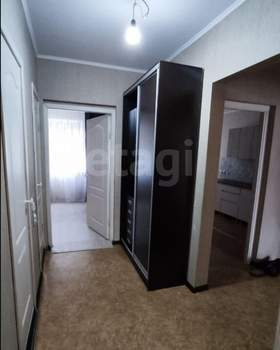 3-к квартира, вторичка, 77м2, 1/8 этаж