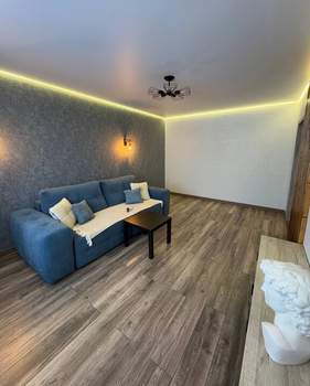 2-к квартира, вторичка, 53м2, 9/10 этаж