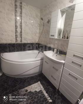 2-к квартира, вторичка, 63м2, 9/16 этаж