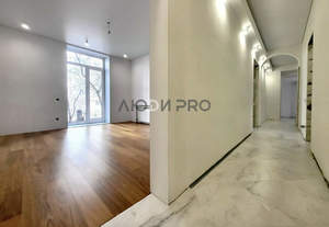 3-к квартира, вторичка, 91м2, 1/4 этаж