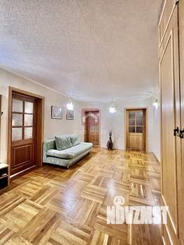 4-к квартира, вторичка, 156м2, 9/10 этаж