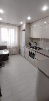 3-к квартира, вторичка, 80м2, 4/10 этаж