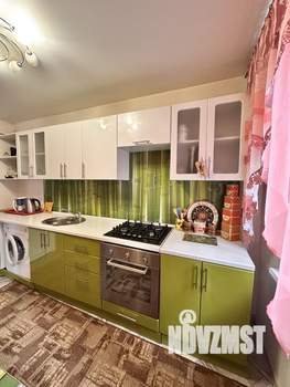 2-к квартира, вторичка, 52м2, 1/9 этаж