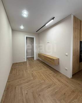 3-к квартира, вторичка, 57м2, 7/9 этаж