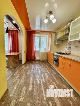 2-к квартира, вторичка, 52м2, 1/10 этаж