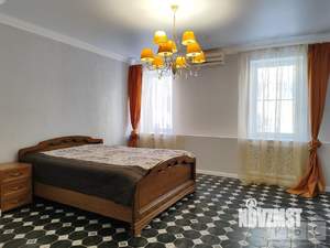 4-к квартира, вторичка, 109м2, 2/2 этаж