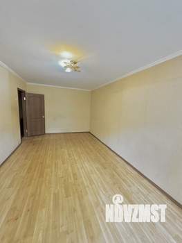 2-к квартира, вторичка, 52м2, 1/9 этаж