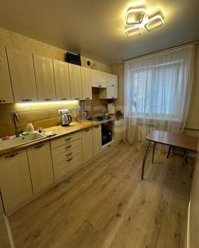2-к квартира, вторичка, 57м2, 1/9 этаж