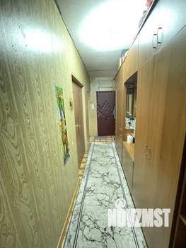 3-к квартира, вторичка, 64м2, 1/9 этаж