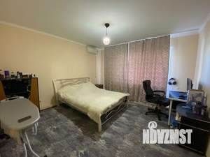 2-к квартира, вторичка, 62м2, 1/10 этаж