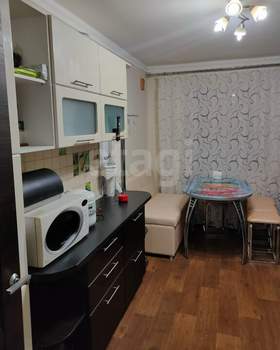 3-к квартира, вторичка, 64м2, 4/9 этаж