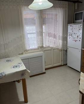 2-к квартира, вторичка, 49м2, 1/10 этаж