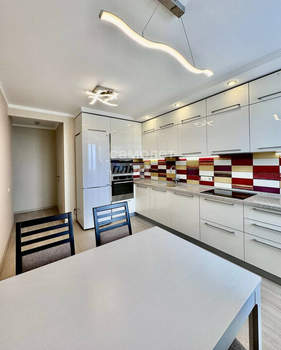 4-к квартира, вторичка, 97м2, 19/24 этаж