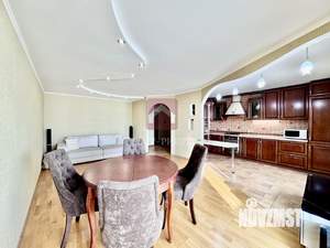 2-к квартира, вторичка, 69м2, 8/10 этаж