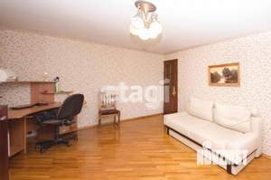 3-к квартира, вторичка, 72м2, 8/9 этаж