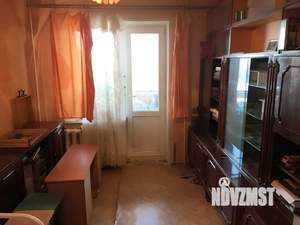 3-к квартира, вторичка, 64м2, 1/10 этаж