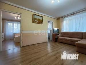 4-к квартира, вторичка, 61м2, 3/5 этаж