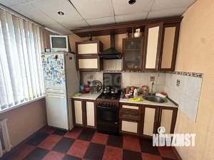 3-к квартира, вторичка, 64м2, 1/10 этаж