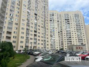 2-к квартира, вторичка, 60м2, 1/23 этаж