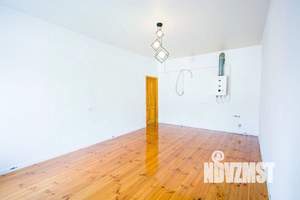 2-к квартира, вторичка, 110м2, 2/4 этаж