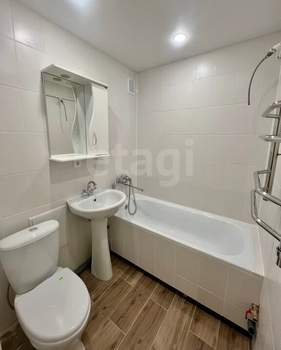 2-к квартира, вторичка, 42м2, 5/5 этаж