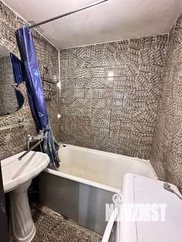 3-к квартира, вторичка, 58м2, 8/9 этаж