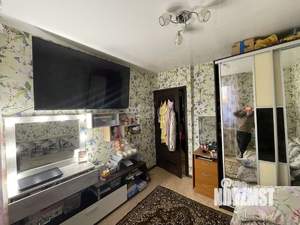 4-к квартира, вторичка, 61м2, 5/5 этаж